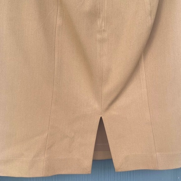 Express tan 2 pocket pencil skirt - Picture 12 of 16